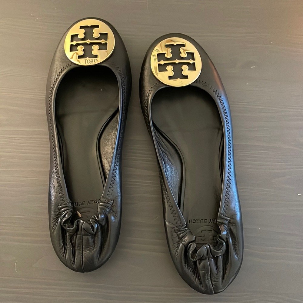 Tory Burch size 8.5 flats, black and gold, Minnie Travel Ballet Flats